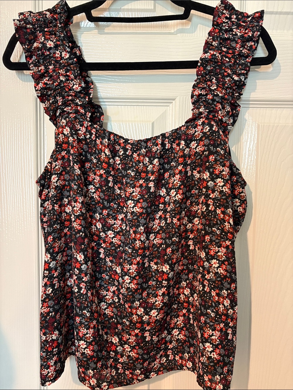 Nordstrom Black Floral Ruffle Strap Camisole